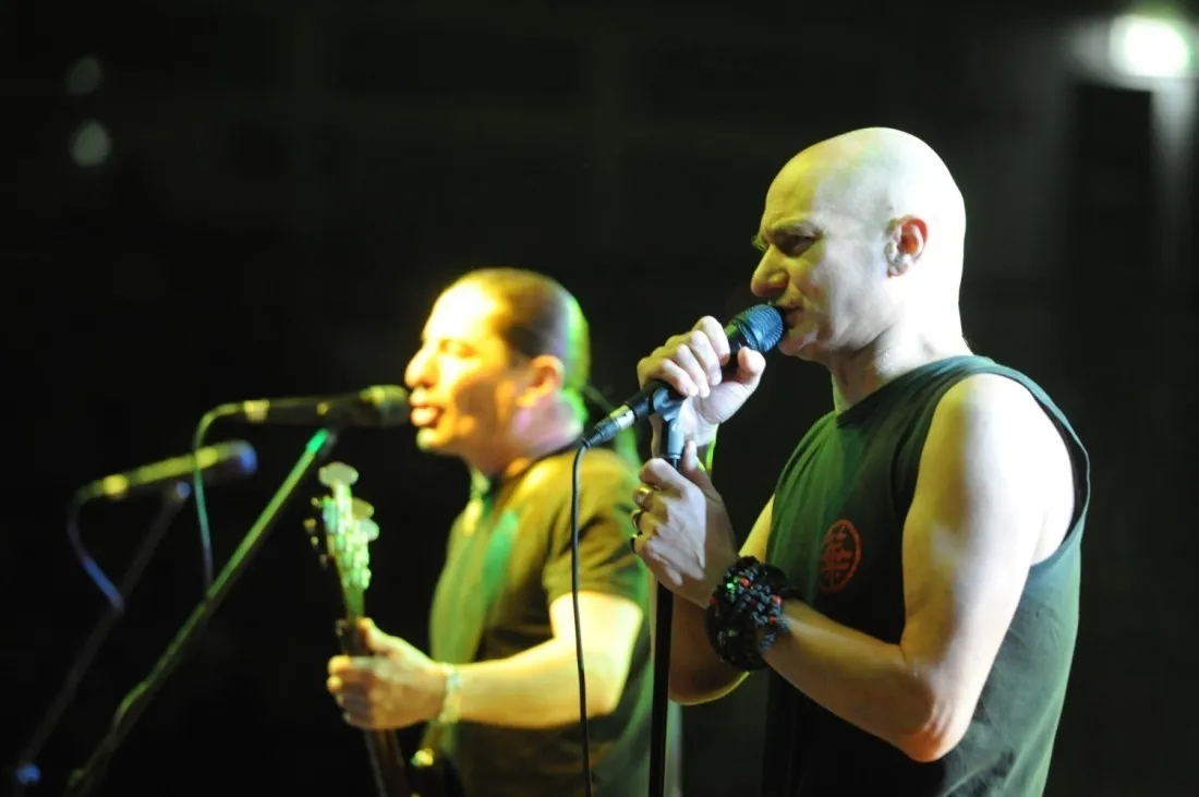 Republic-kvíz, amiben felcsendülnek Cipő dalai.