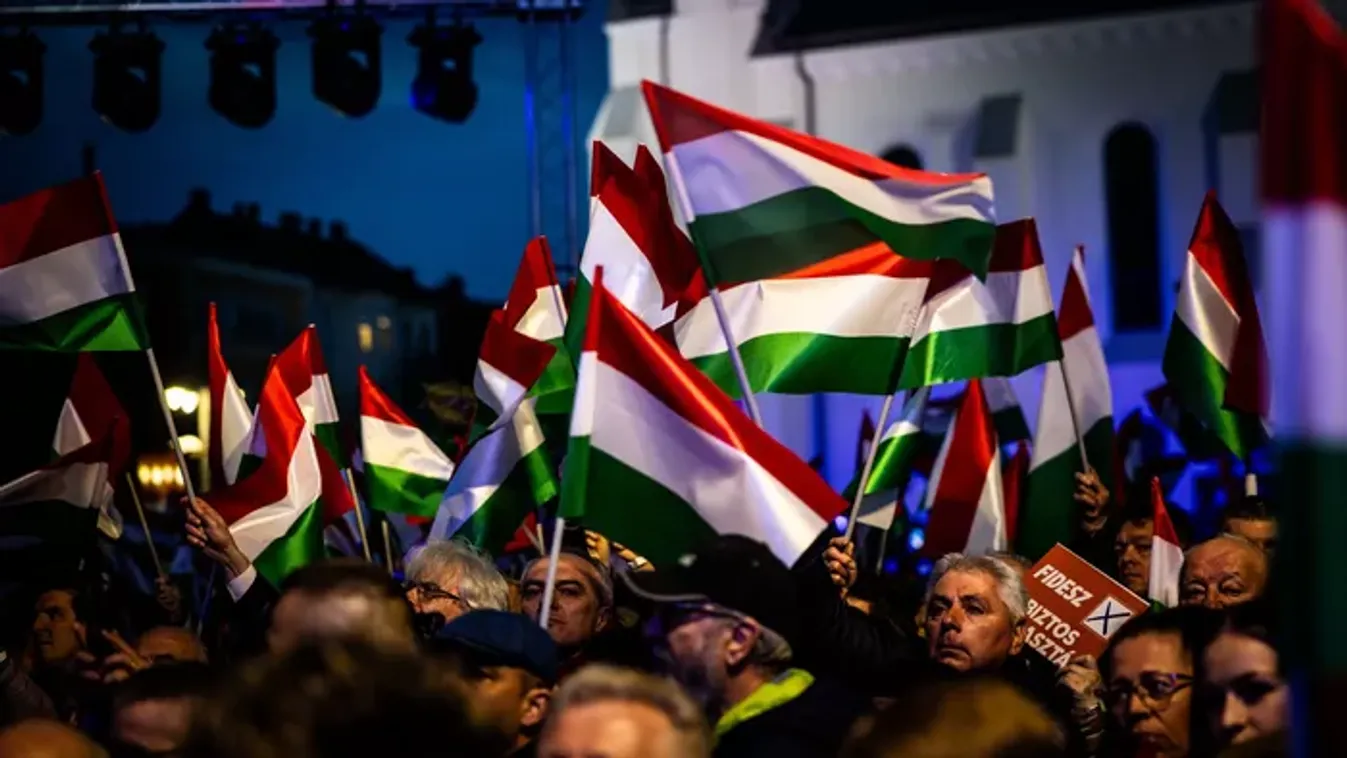 Óriási tömeg, hazaszeretet: ilyen volt a kaposvári Békemenet - Galéria