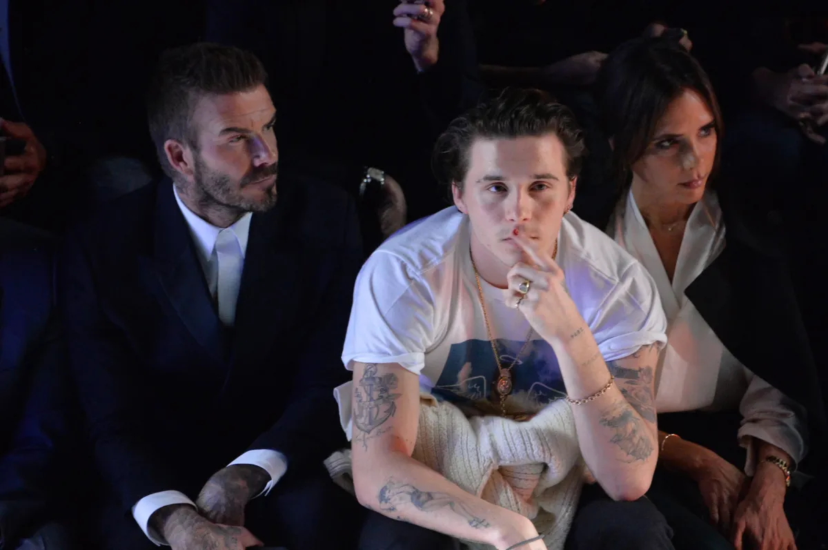Brooklyn Beckham szerint szülei köszöntése csak a külvilágnak szólnak