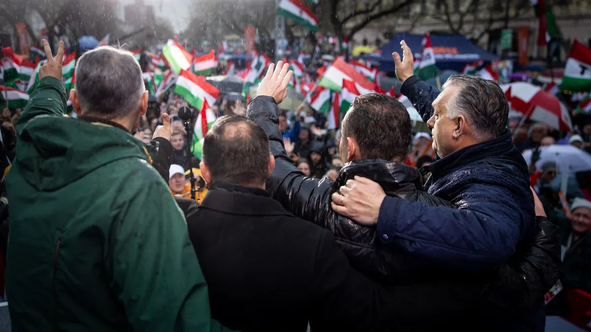 Orbán Viktor: Ronggyá áztunk, de megérte