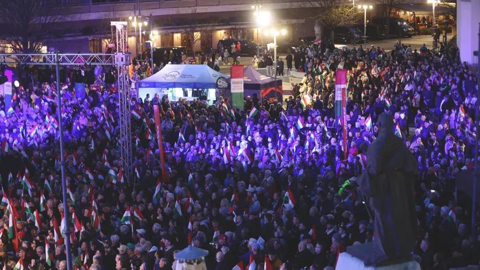 Orbán Viktor megtöltötte Kaposvár fő terét! - lélegzetelállító felvétel