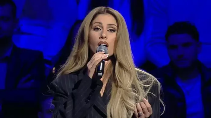 Curtis és Radics Gigi tarolt a debreceni Háborúellenes Gyűlésen