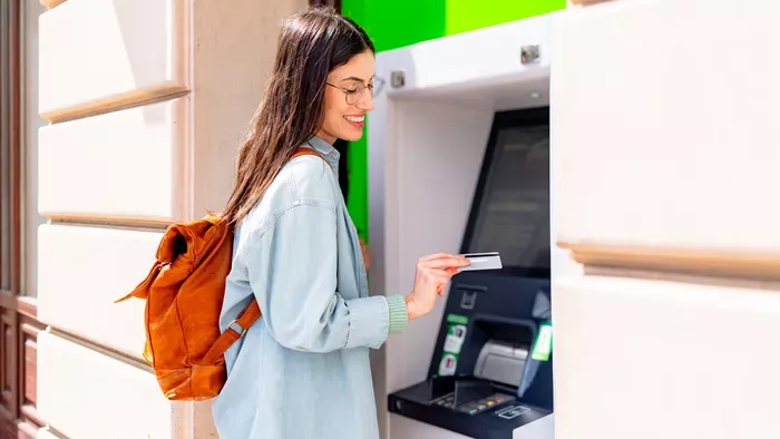 Mit kell tudni az ingyenes készpénzfelvételről?