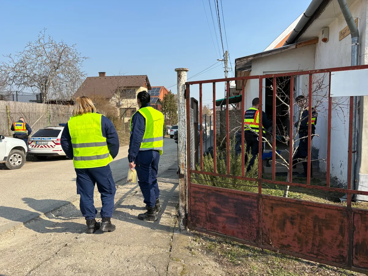 Galla Miklóshoz kiment a rendőrség