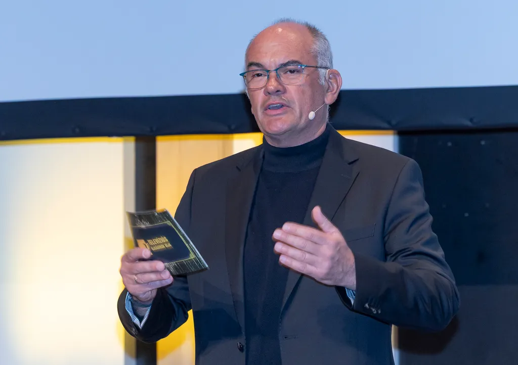 2026_03_18_Televíziós díjkiosztó_SZL