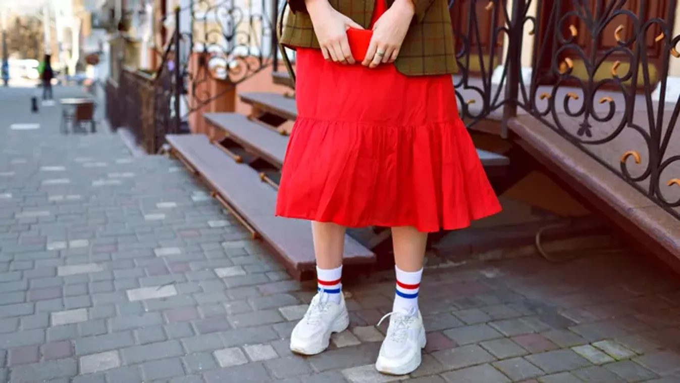 Ezek a trendek idén tavasszal már irtó cikinek számítanak – Ugye, te nem hordod őket?