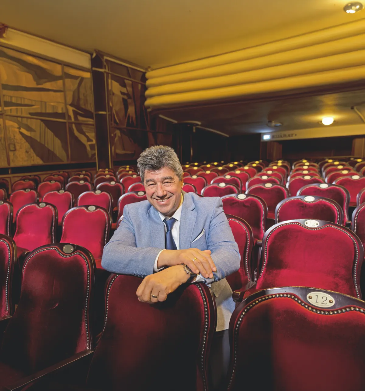 Nemcsák Károly a csődtől mentette meg a József Attila Színházat