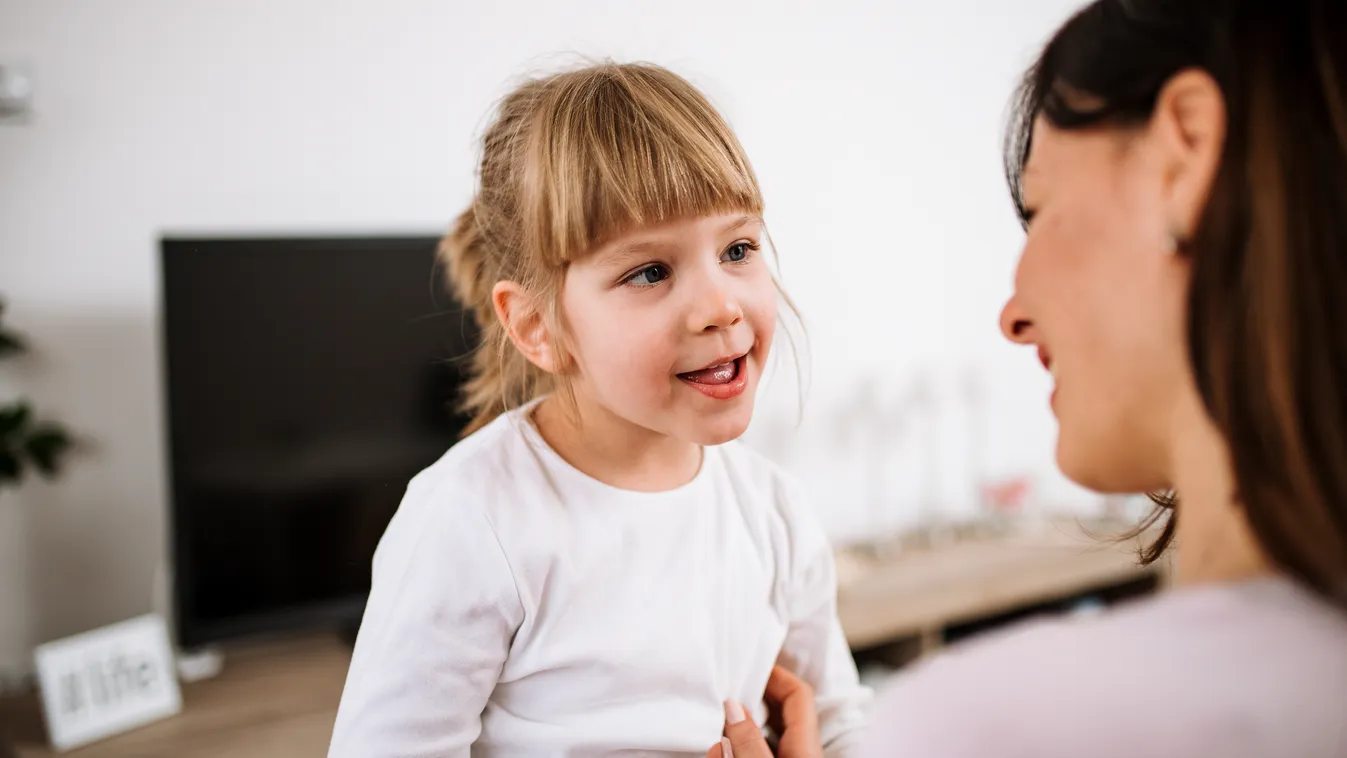 Anya, te azért dolgozol, hogy legyen pénzünk nasira?