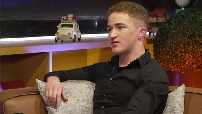 Aláírásért banánt osztogattak: Róka lebuktatta a tiszásokat