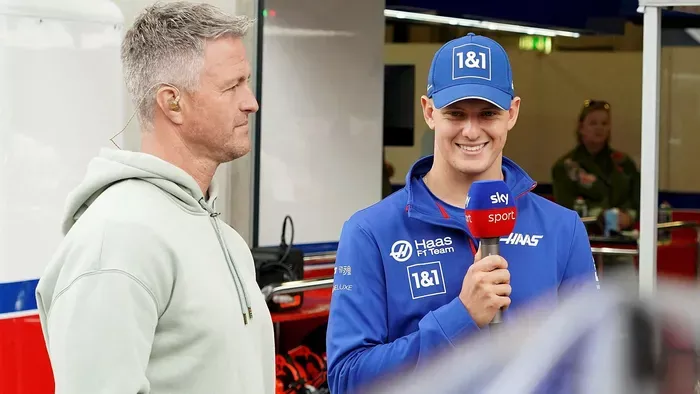 Ijesztő hírek, Schumachert kórházba vitték – Videó