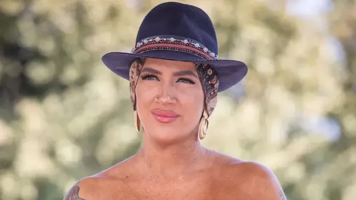 Pattanásig feszült hangulat a követségnél: Tóth Gabi az első sorban küzdött a magyarokért!