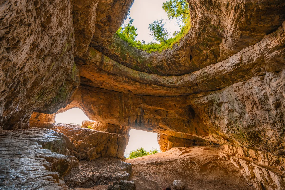 A Budapest környéki barlangok egyik legizgalmasabbja a tatabányai Szelim-barlang belülről.