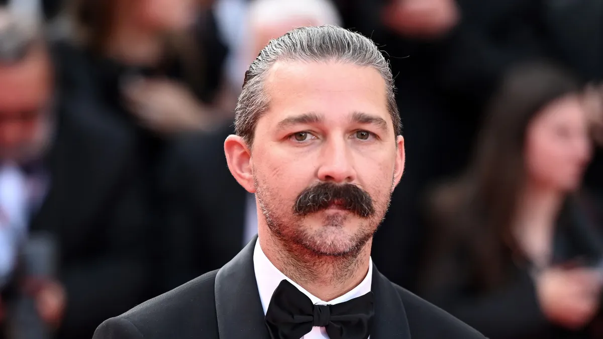 Shia LaBeouf nem bír leállni: terrorizálta egy teniszklub vendégeit, újra meg akarták verni