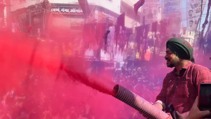 Élénk színekbe borult nem csak India!