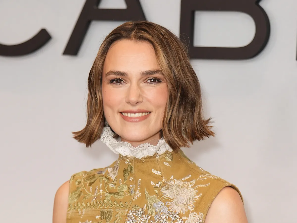 Keira Knightley A nő a tízes kabinból filmje vetítésén.