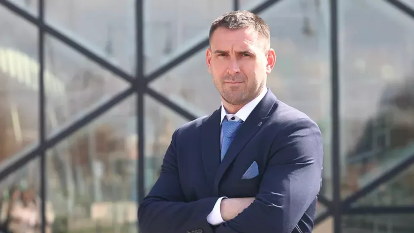 "Böde is a kezdőcsapatban" - Orbán Viktor ezzel a videóval mondott köszönetet