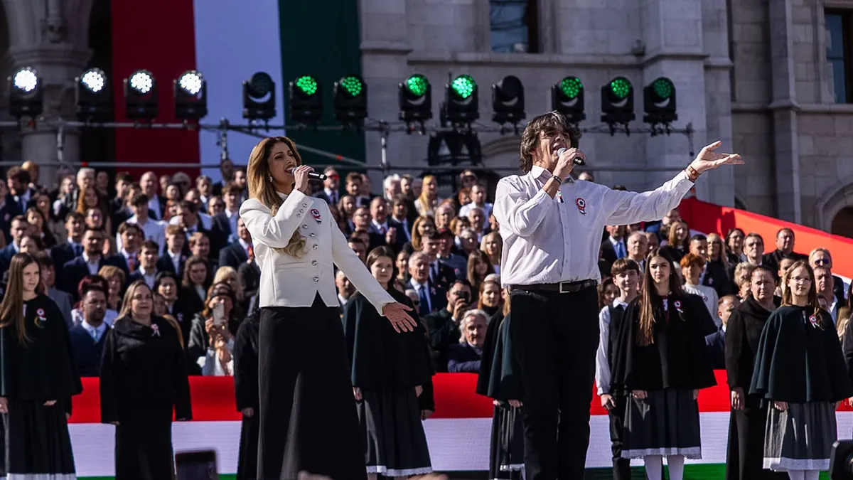 Radics Gigi gyönyörűen énekelt a Békemenet utáni ünnepségen 