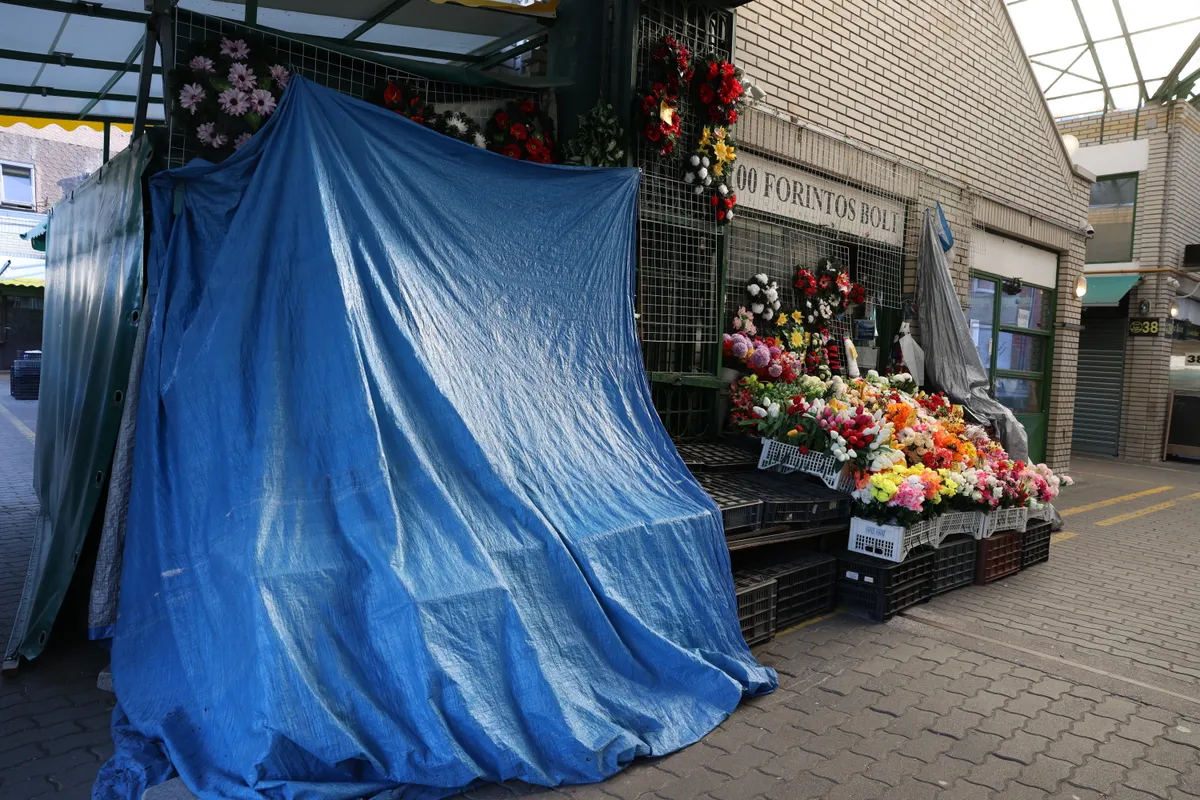 Dudás Mikiék virágboltja