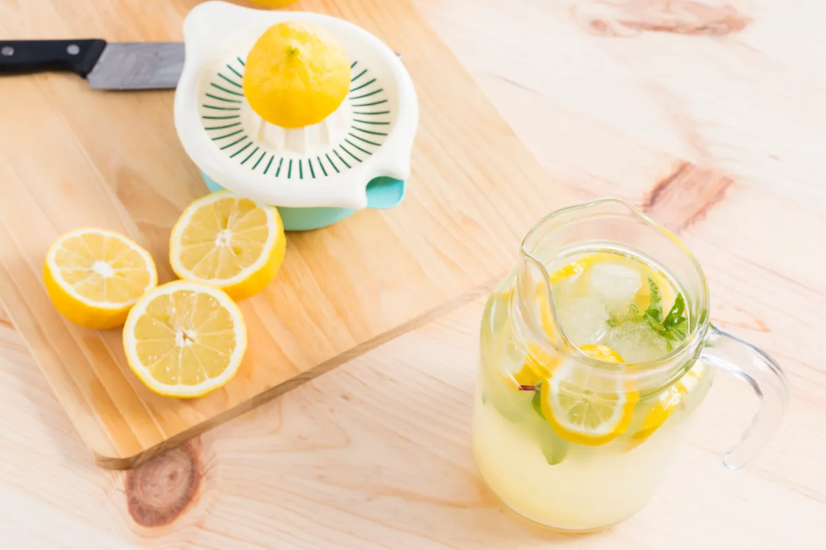 Limonádé a pestisjárvány ellen.
