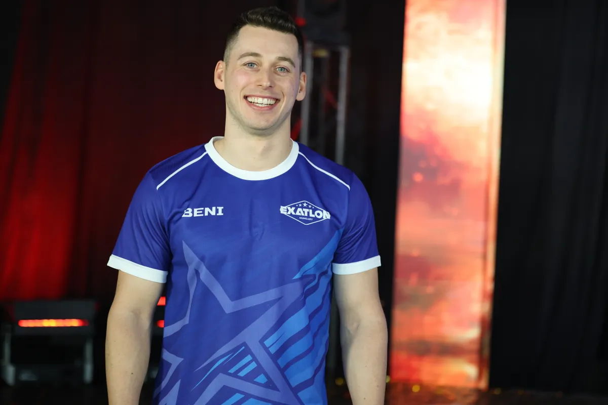 Boldogan húzta magára az Exatlon Kihívók mezét Nagy Beni. 