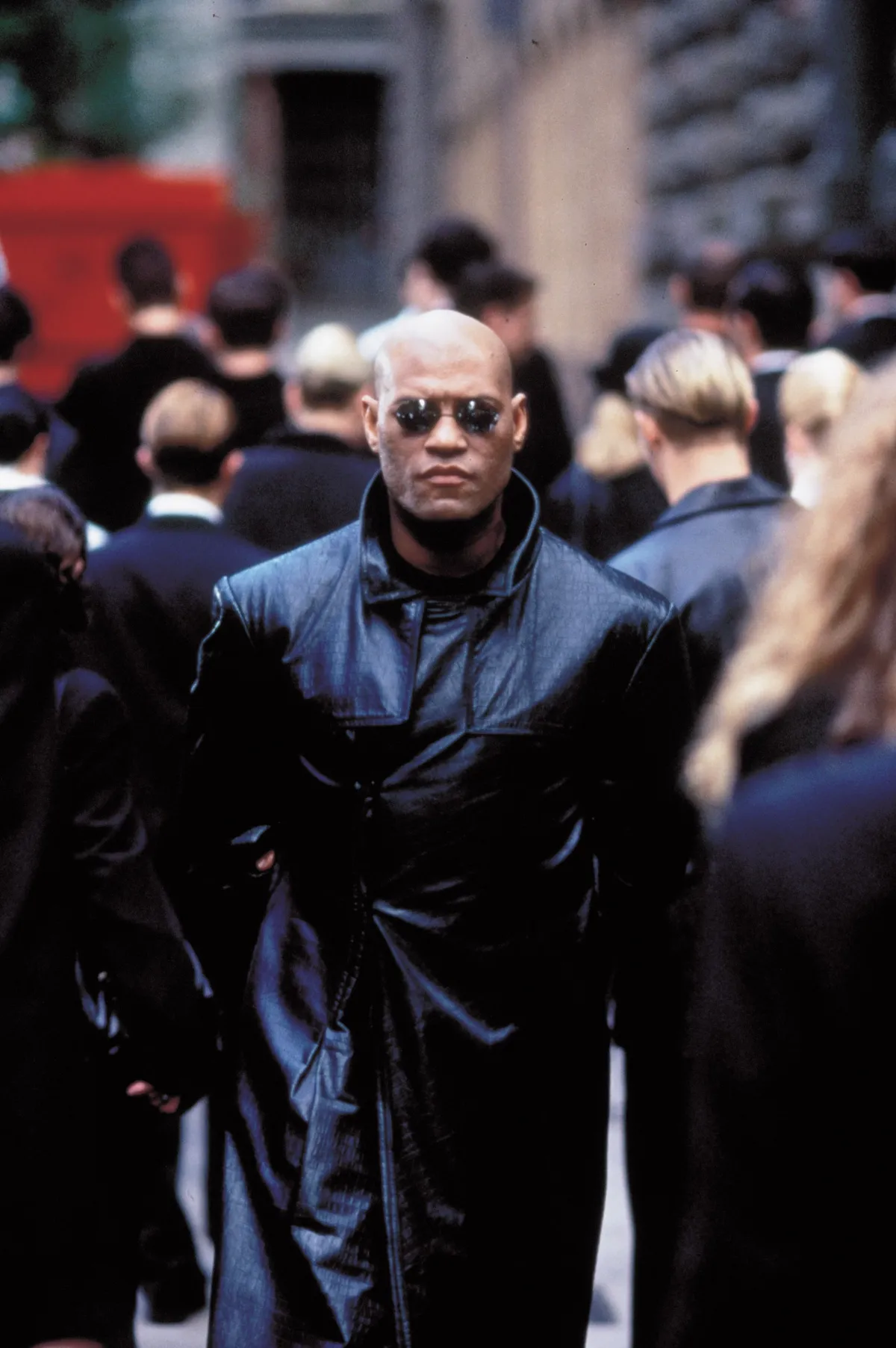 Laurence Fishbourne Morpheus szerepében a Mátrix filmben.