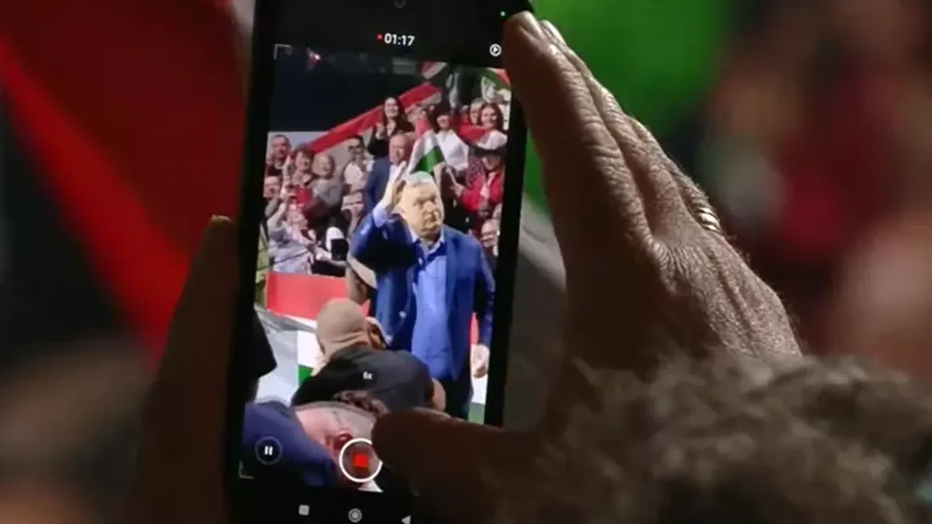 Teljes döbbenet: Orbán Viktort szétszedte a tömeg Debrecenben, félelmetes, ahogy zúgott a Viktor, Viktor