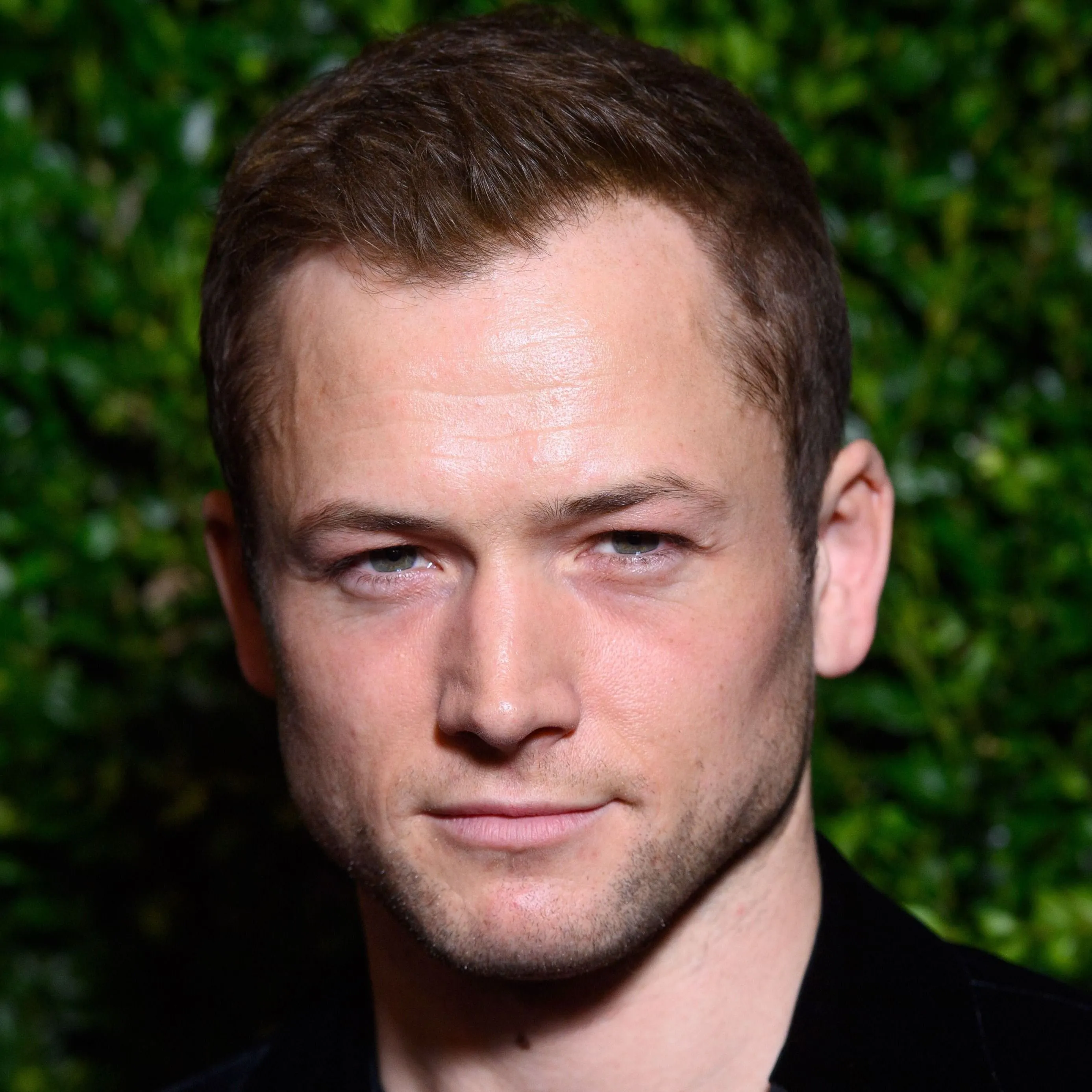 Taron Egerton lebukott: az új Baywatch sztárral randizik