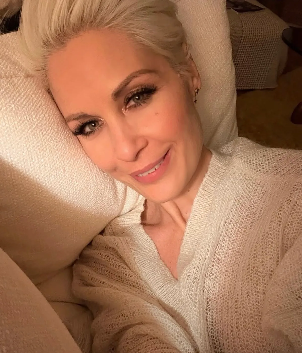 Orosz Barbara nem híve a plasztikai eljárásoknak, és bátran mutatja természetes arcát. 