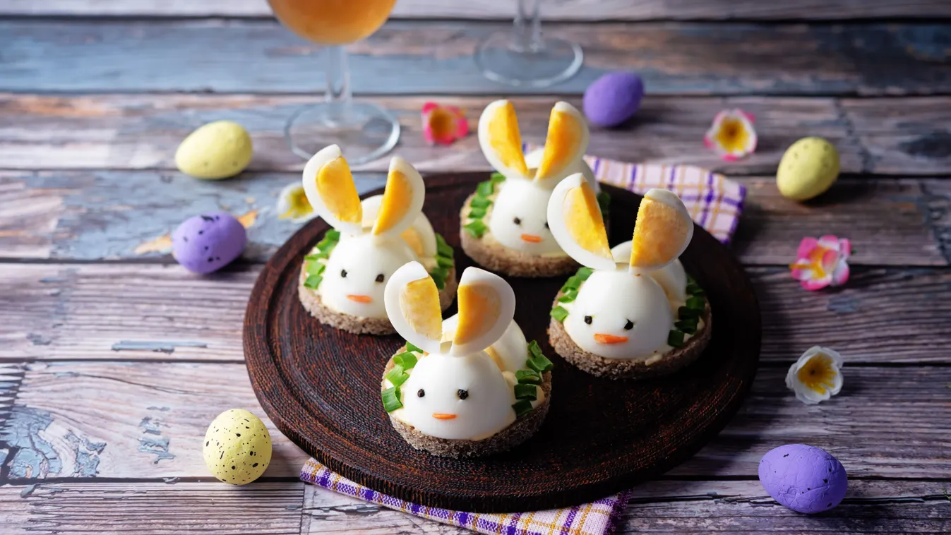 Nyuszira formázott kaszinótojások