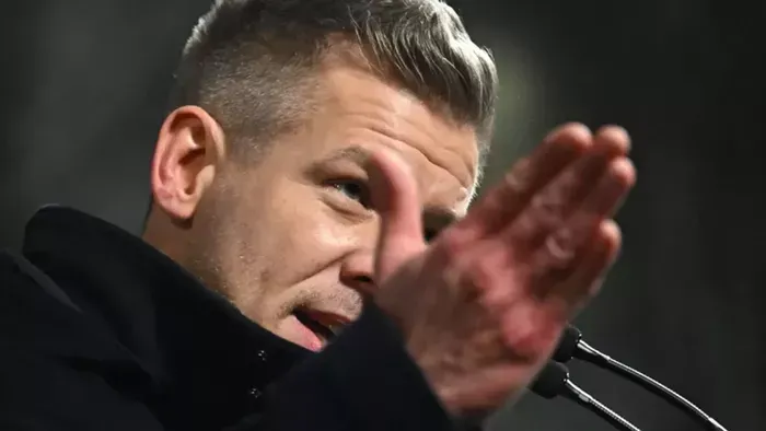 Újabb bizonyíték, hogy a Tisza Zelenszkijhez húz