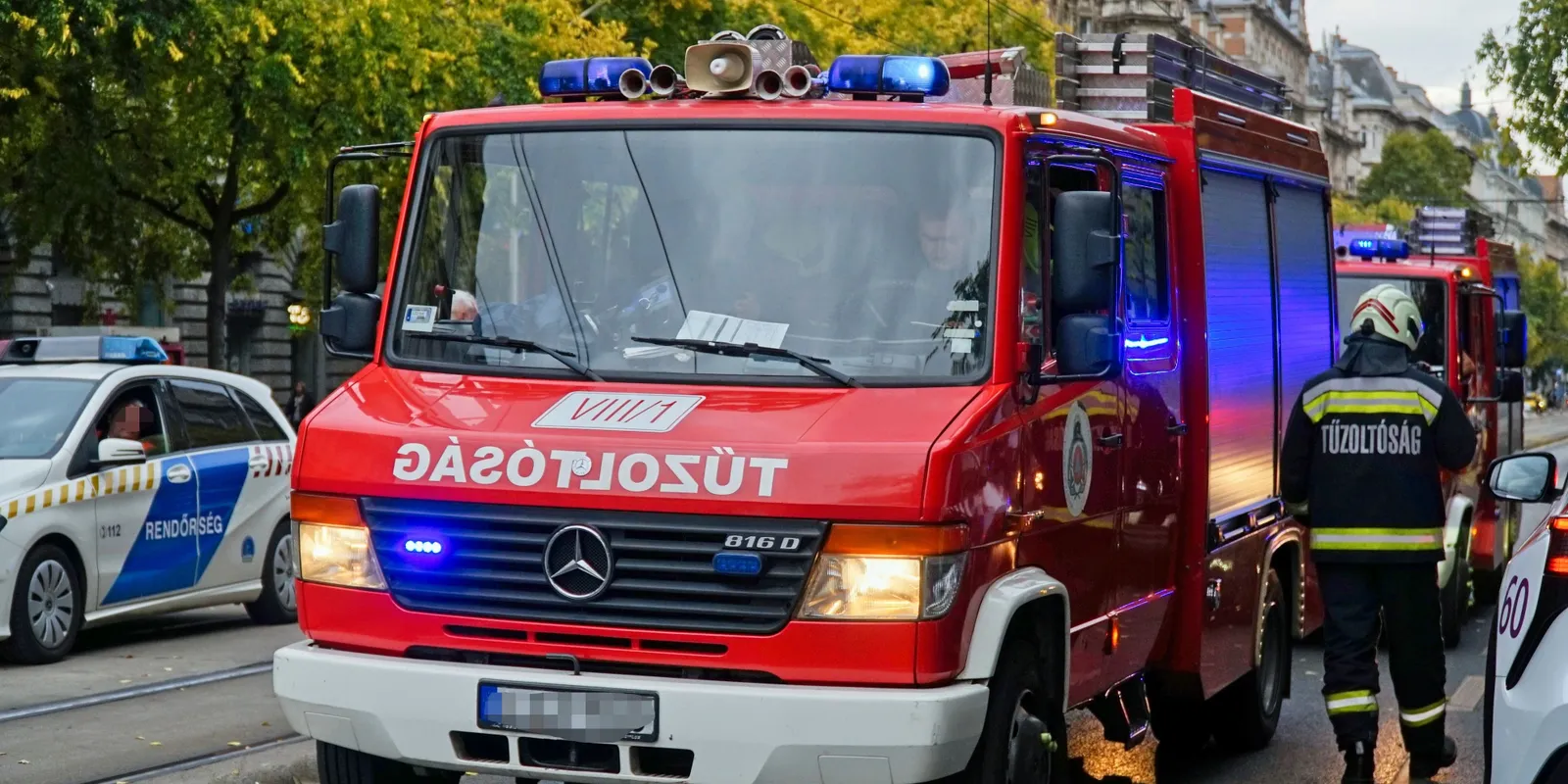 Brutális tömegkarambol bénítja meg az M1-est Budapest felé