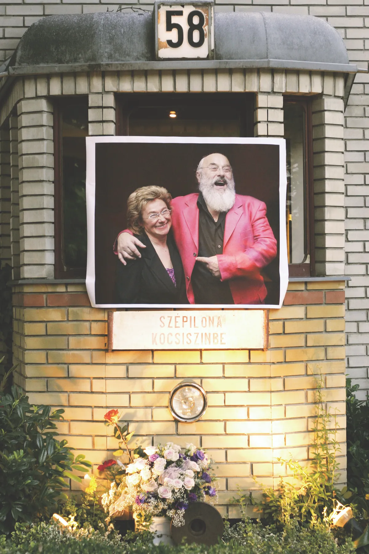 Hot feltöltés
Hot portré: Meződi József: "Nem tudunk élni nélkületek"