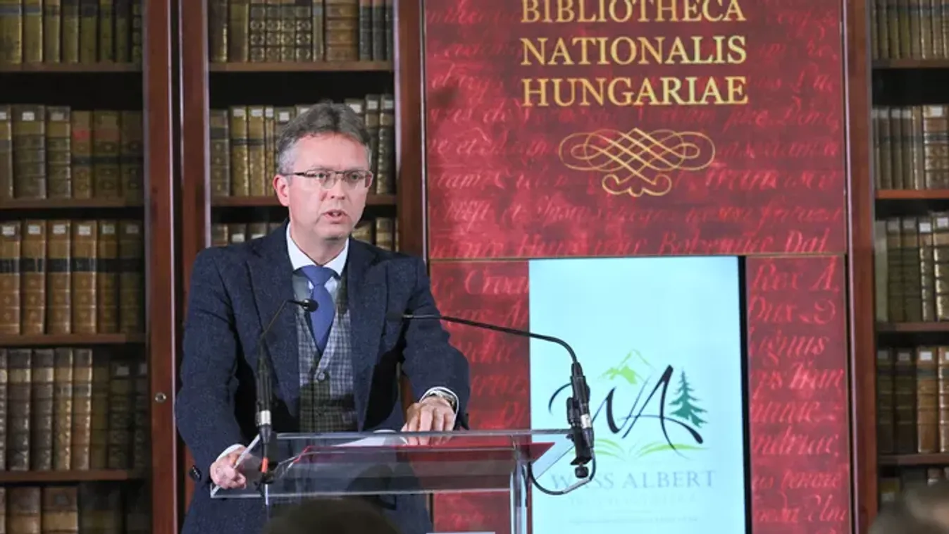 Üzenet haza címmel megnyílt a Wass Albert hagyatékát bemutató kiállítás az OSZK-ban