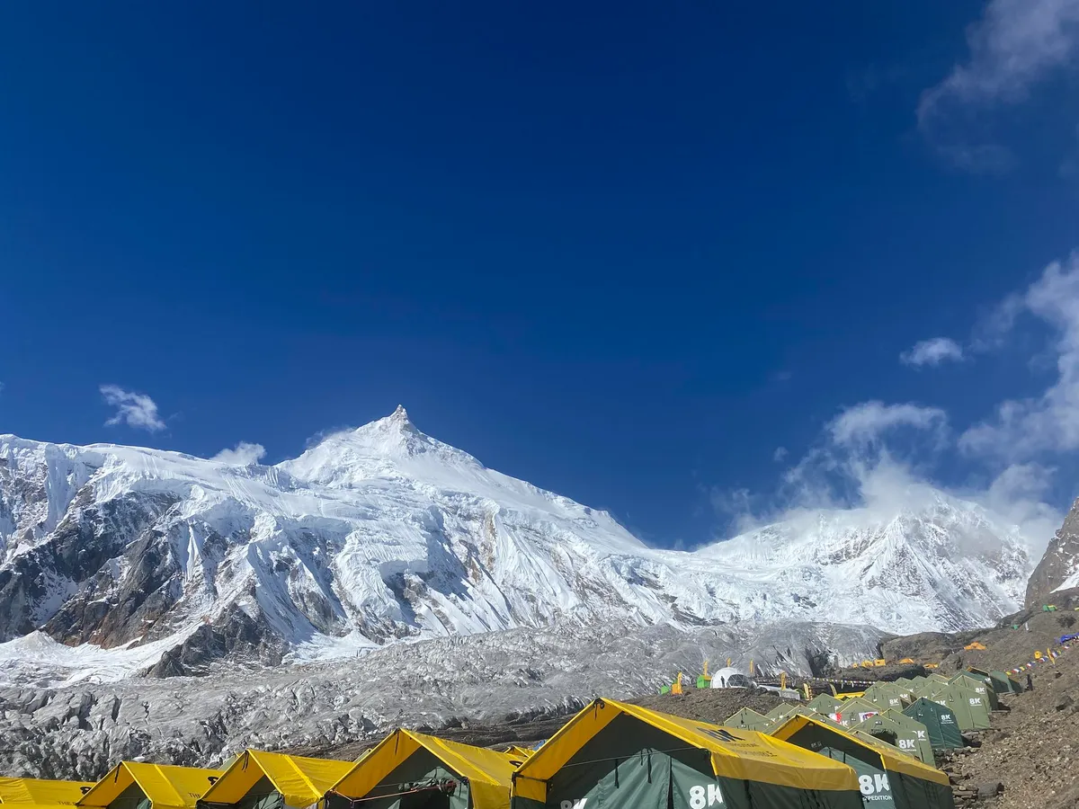 Helikopterrel kellett lehozni Xééniát a hegyről
