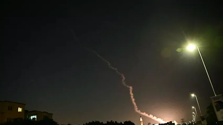 Rakétazápor Dubaj felett: egy magyar turista mesélt