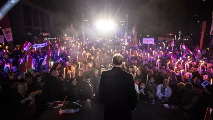 Orbán Viktort egy 94 éves néni is várta Dunaújvárosban