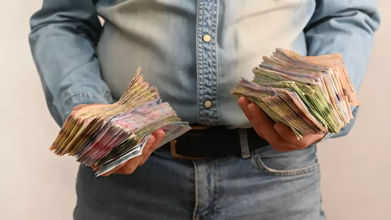 Őrület: kitiltották apát és fiát a sperma bankból –&nbsp;több mint 600 nőt ejtettek teherbe