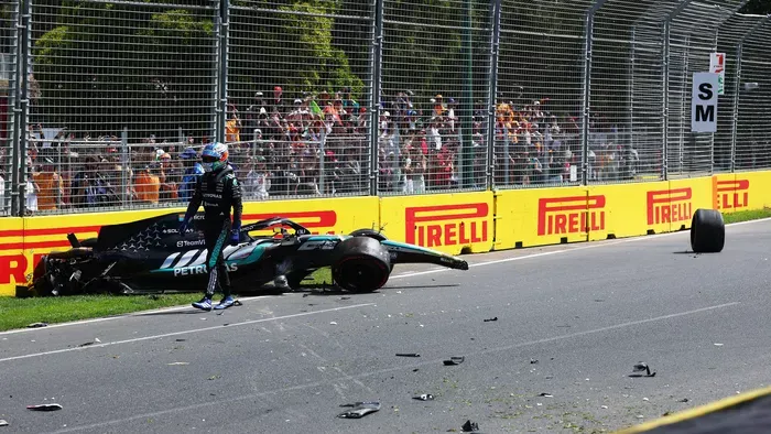 Verstappenért aggódnak, balesetekkel rajtolt a Forma-1