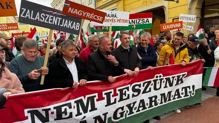 "Nem leszünk ukrán gyarmat!" - Nagykanizsa Orbán mellett áll