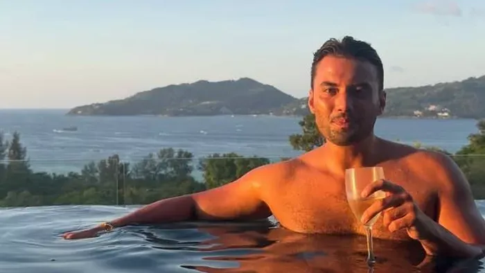 Holtan találták egy csatornában a tévésztárt