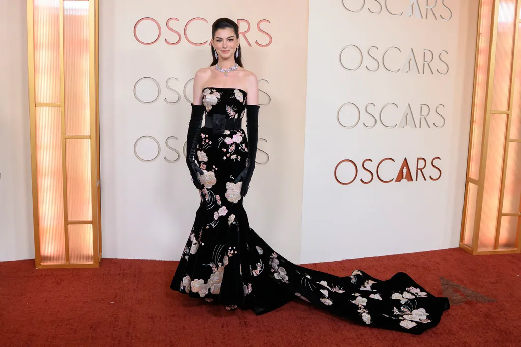 March 15, 2026, Hollywood, California, USA: Anne Hathaway at the red carpet of the 98th Annual Academy Awards on Sunday March 15, 2026 at the Dolby Theater in Hollywood, California. MARK HAMMOND/BNS/PI (Credit Image: � PI via ZUMA Press Wire)