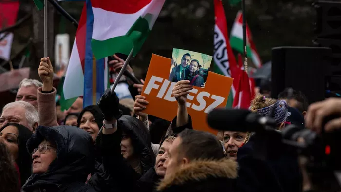 Régi arcok is felbukkantak Orbán Viktor péceli országjárásán