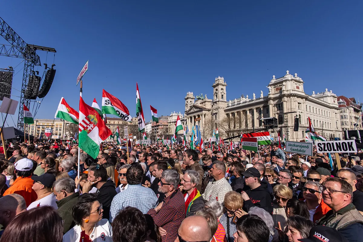 2026.03.15 _Békemenet