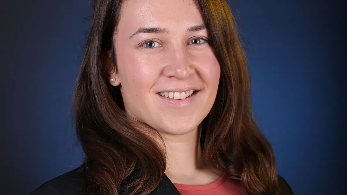 Szarka Dóra asztrológus