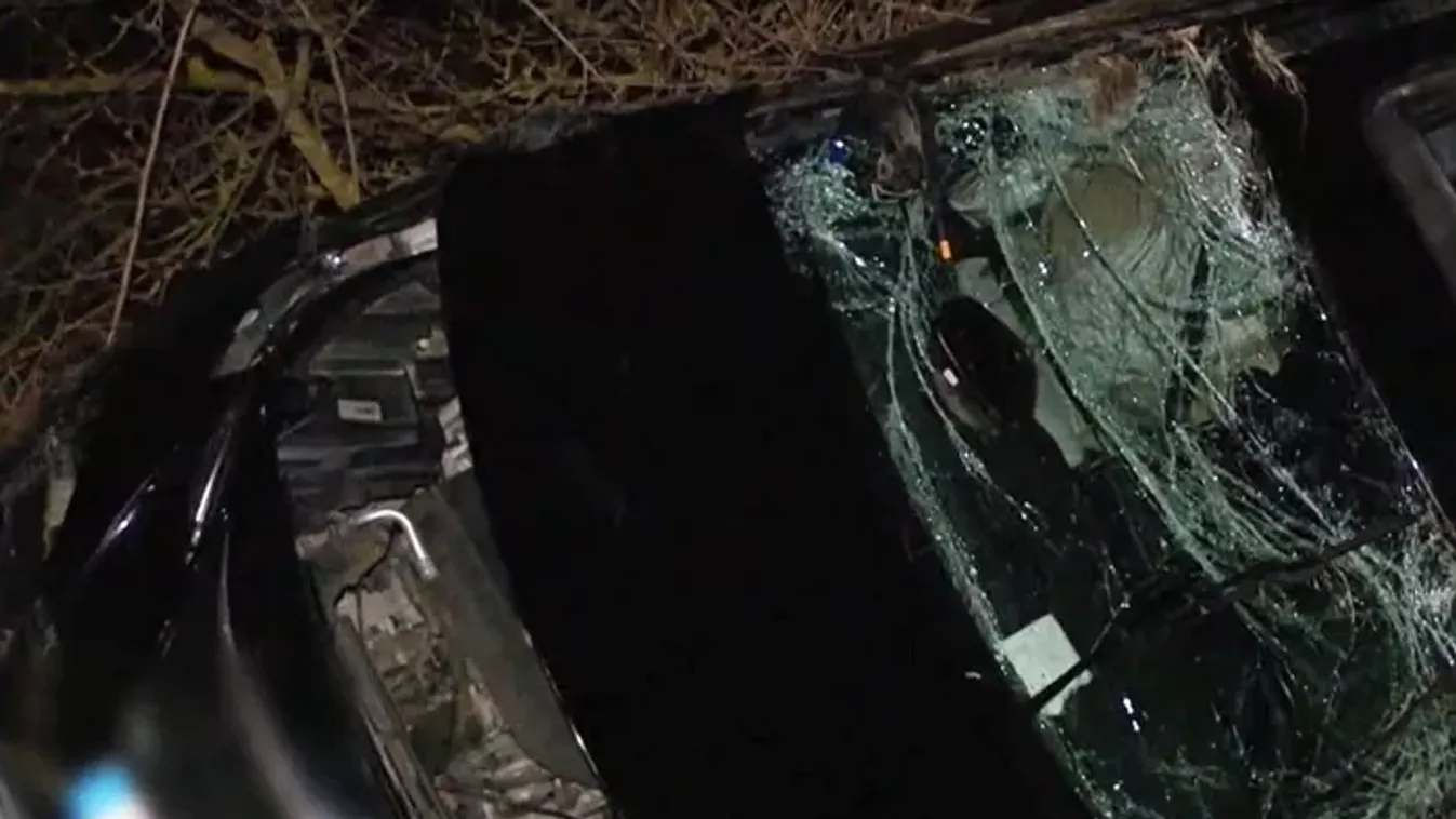 Horrorbaleset Nyíregyházánál: ötéves gyermekkel rohantak kórházba a mentők