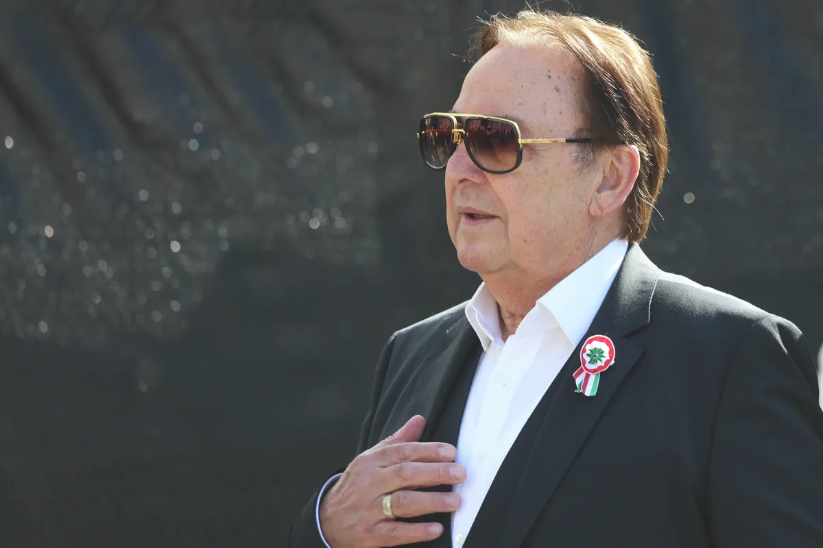 Fásy Ádám sztáradatlap