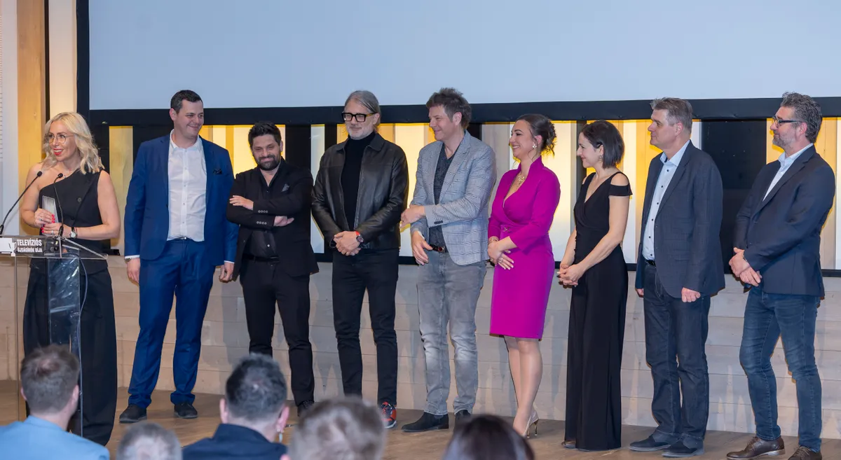 A Kincsvadászok stábja összetartó csapatként jelent meg a színpadon.