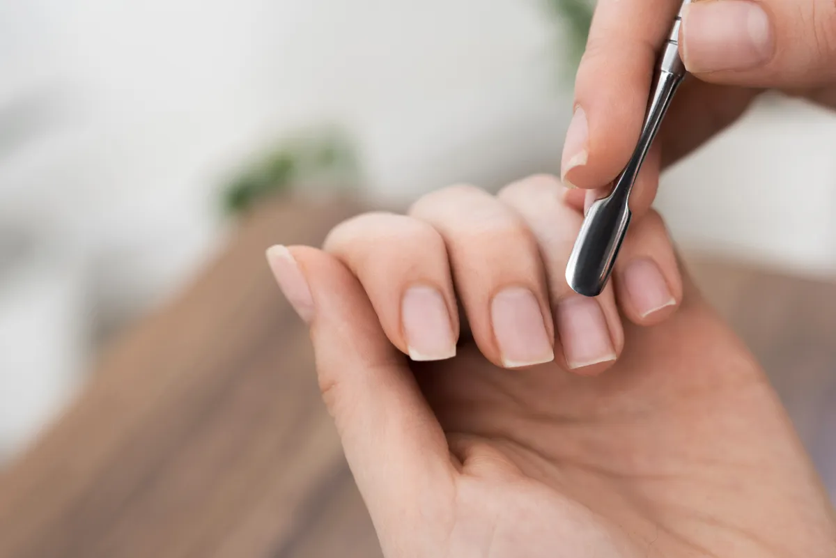 Profi manikűr a tavaszi körömtrend alapja