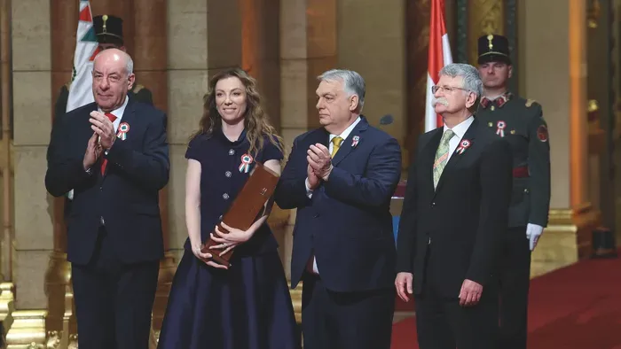 Rúzsa Magdi Kossuth-díjat kapott