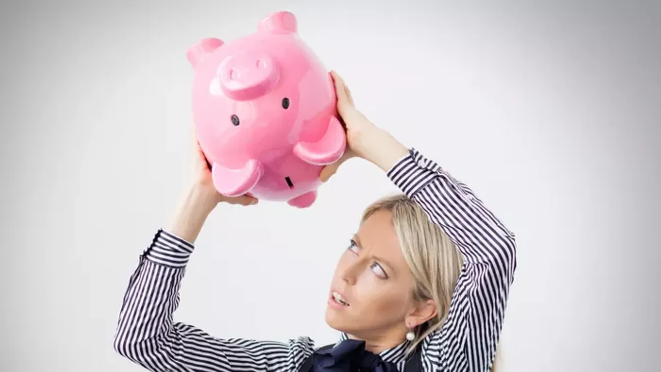 Hova tűnik a fizetésed? 3 rejtett pénznyelő, ami észrevétlenül üríti ki a zsebed